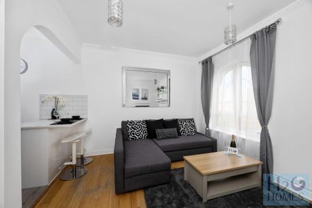 1 bedroom flat to rent - Photo 2