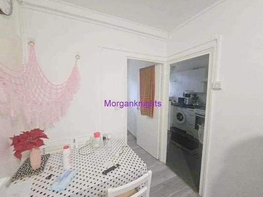 Old Church, Whitechapel, E1 - Photo 1