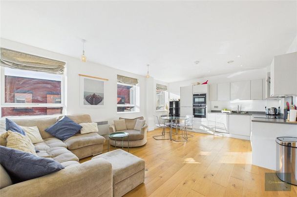 2 bedroom property to rent - Photo 1