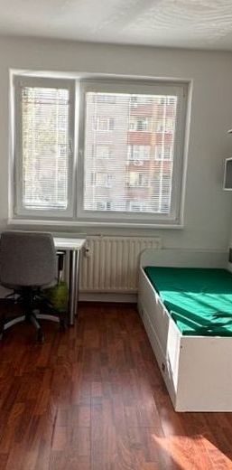 Samostatná uzamykateľná izba BEZ DEPOZITU - Photo 2