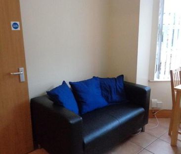 St Ives Gardens, Belfast, BT9 5DN - Photo 1