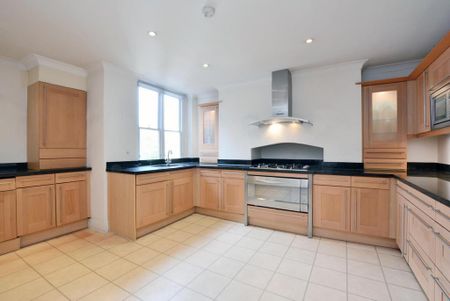 3 bedroom flat to rent - Photo 3