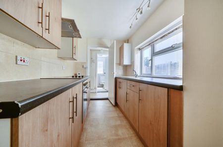 3 bedroom townhouse to rent - Photo 3