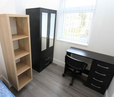 4 bedroom terraced house to rent - Photo 4