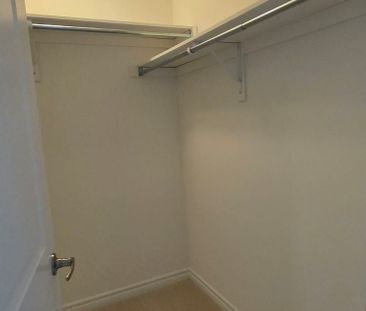 For Lease - 34 Hillcroft Way, Kawartha Lakes, Ontario - Photo 3