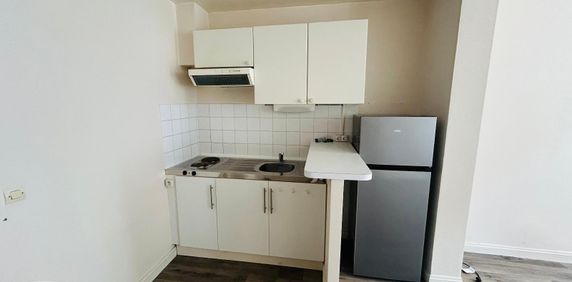 Location Appartement 1 pièce 20m² CROIX 59170 - Photo 2
