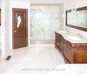 Detached Home For Lease | N9255063 - Photo 6