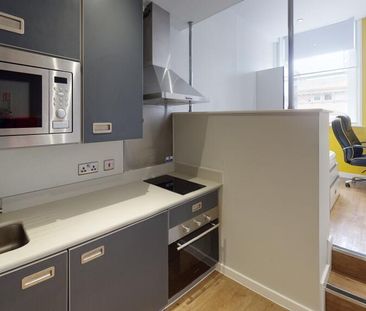 Studio to rent - Photo 1