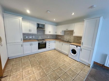 12 Rugby Road, Coleraine, BT52 1XR - Photo 5