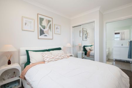 Modern Living Meets Unbeatable Location - 2 Bedroom Townhouse in The Grounds - Photo 4