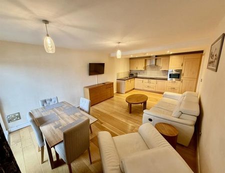 2 Bedroom Apartment To Let - Photo 3