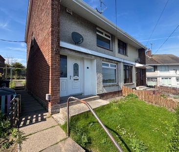 15 Prince Andrew Crescent - Photo 3