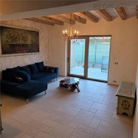 Casa de 4 camere , zona Tractorul - Fotografie 2