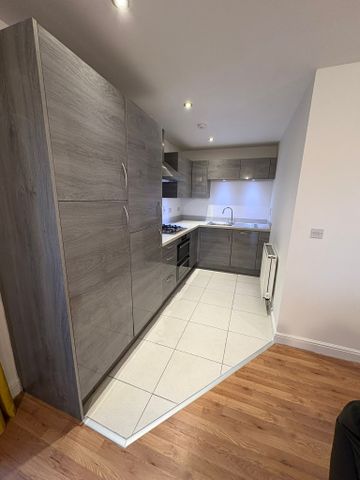 Otter Way, Yiewsley, West Drayton, UB7 8FA - Photo 5