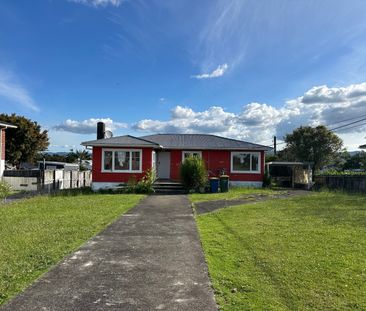 3-Bedroom Home with a Large Yard - Photo 2