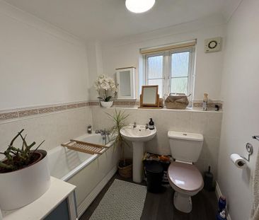 2 bedroom flat to rent - Photo 6