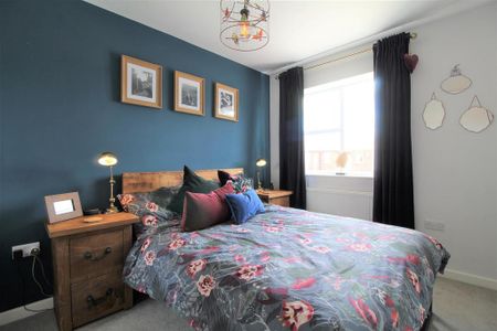 2 bedroom semi-detached house to rent - Photo 3