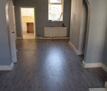 2 bedroom terraced house to rent - Photo 4