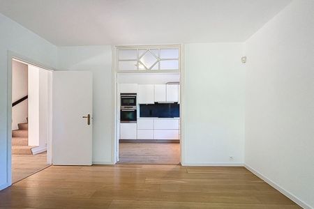 Maison bel étage 3 façades 221m² - 5 ch. jardin 400m² terrasse, garage, parking - Photo 2