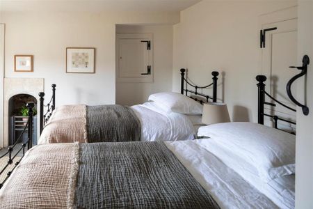 5 bedroom detached house to rent - Photo 4