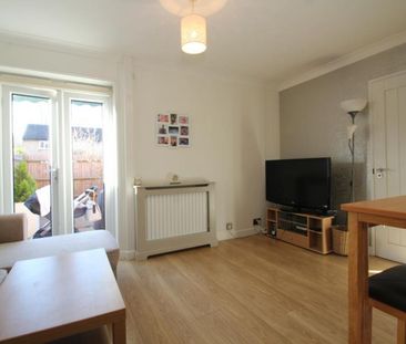 1 bedroom semi-detached house to rent - Photo 2