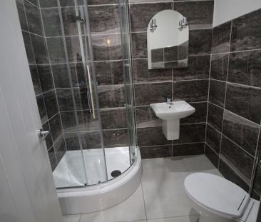 3 bedroom apartment to rent - Photo 2