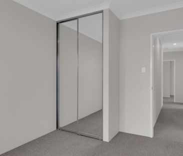 4 x 2 Family Home in Baldivis - Photo 1