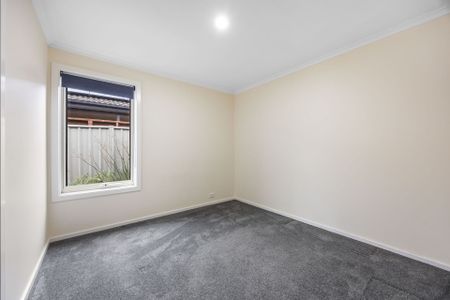 7 Hanwood Close, Delacombe - Photo 4