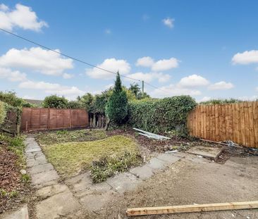 3 bedroom terraced house to rent - Photo 3