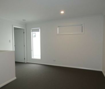 3 BEDROOM LOW MAINTENANCE TOWNHOUSE! - Photo 5