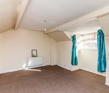 4 bedroom terraced house to rent - Photo 6