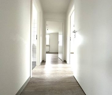 Jetzt zugreifen: 4,5-Zimmer-Wohnung in zentraler Lage - Photo 2