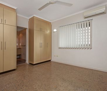 7/30 Cavenagh Street, Darwin City, NT 0800 - Photo 2