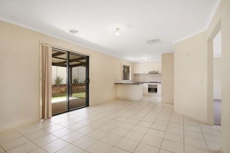 71 Nightingale Avenue, Wodonga - Photo 3