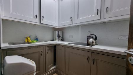 1 bedroom property to rent - Photo 3