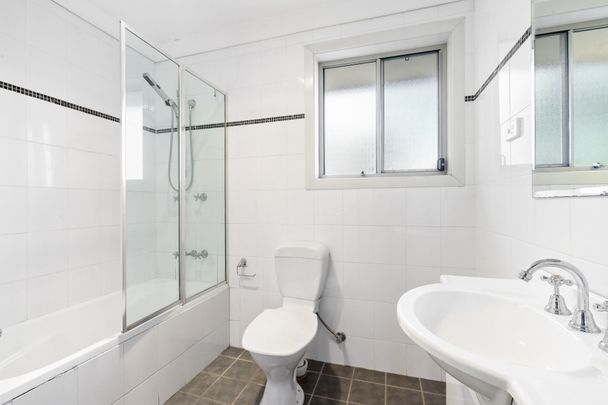 Modern Living - Photo 1