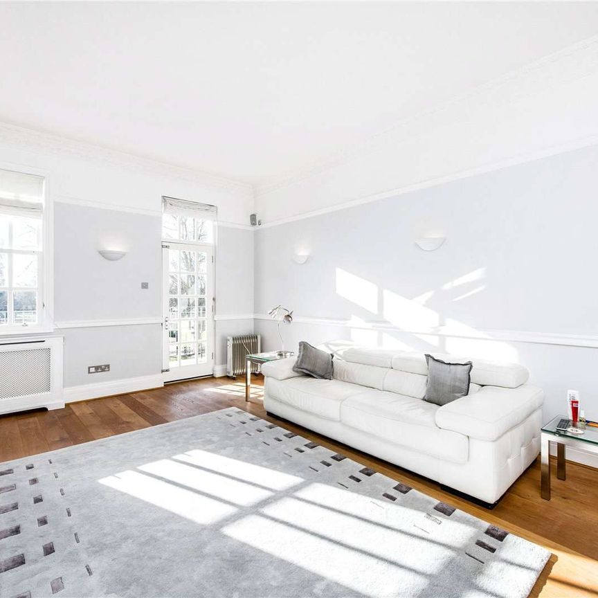 A beautifully presented two bedroom, two bathroom apartment set within approximate 8 acres. - Photo 1