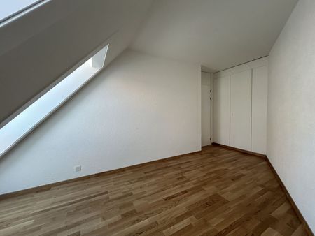 AU COEUR DE LA VILLE APPARTEMENT DE 4.5 PIECES MANSARDÉ - Foto 5