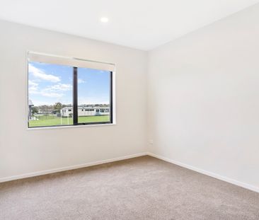Otara living! - Photo 2