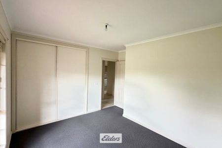 Well-Presented Home in a Peaceful Mildura Court - Photo 4