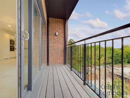 2 bedroom apartment to rent - Photo 4