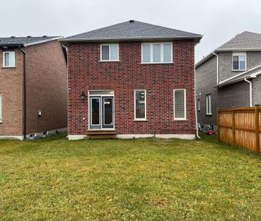 For Lease - 23 LOCKERBIE Crescent, Collingwood, Ontario - Photo 4