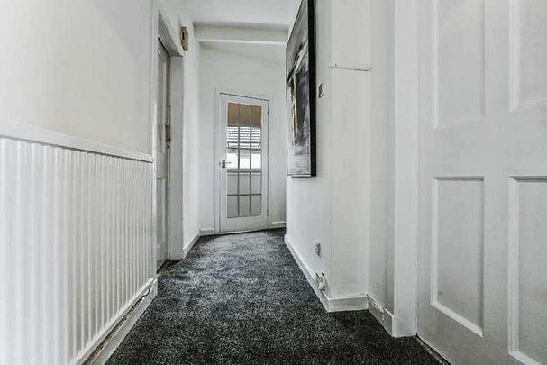 Inverleith Street, Carntyne, G32 - Photo 1