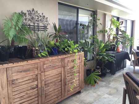 Helensvale - Photo 2