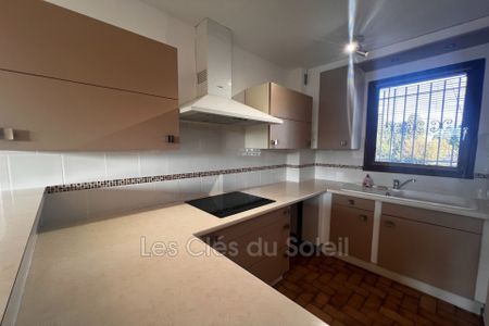 Location Appartement 2 pièces 36m² LE PRADET 83220 - Photo 5