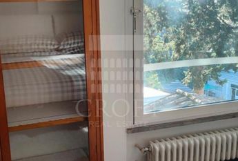 Piazza del Popolo: Lovely, modern 1 bedroom in private Villa. Entrance, spacious living-dining, fully equipped kitchen, bath and private terrace. Parquet floors Air conditioning, bright and silent. rif 364