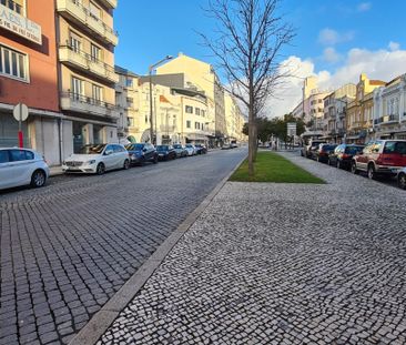 Semi-new 1 bedroom apartment on Av. Dr. Lourenço Peixinho, Aveiro - Photo 2