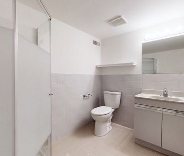 For Lease - 1 Ardmore Crescent, Richmond Hill, Ontario - Photo 5