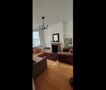 2 Bed Flat, Kensal Green, NW10 - Photo 1