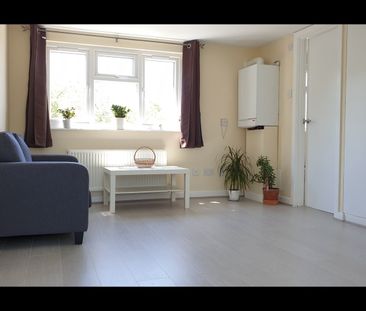 Studio Flat, Coles Green Rd, NW2 - Photo 5